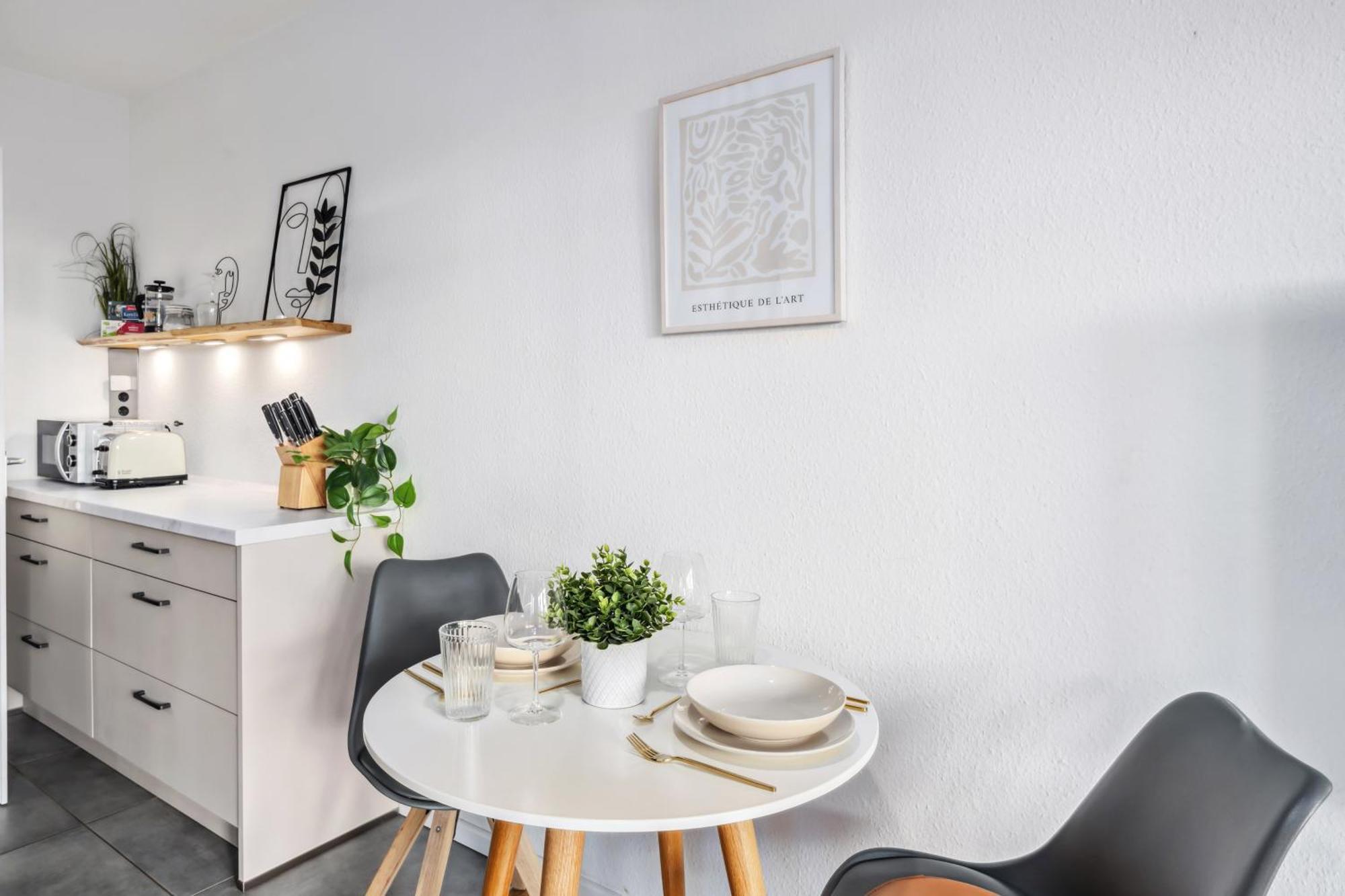 Traber Apartments Studio Kaffee Terrasse & Parken Лайпциг Екстериор снимка